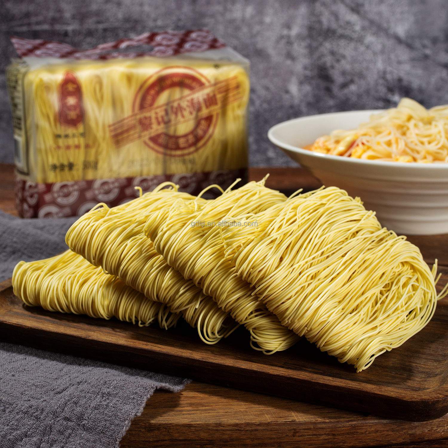 Hoo mee chow mein macarrão