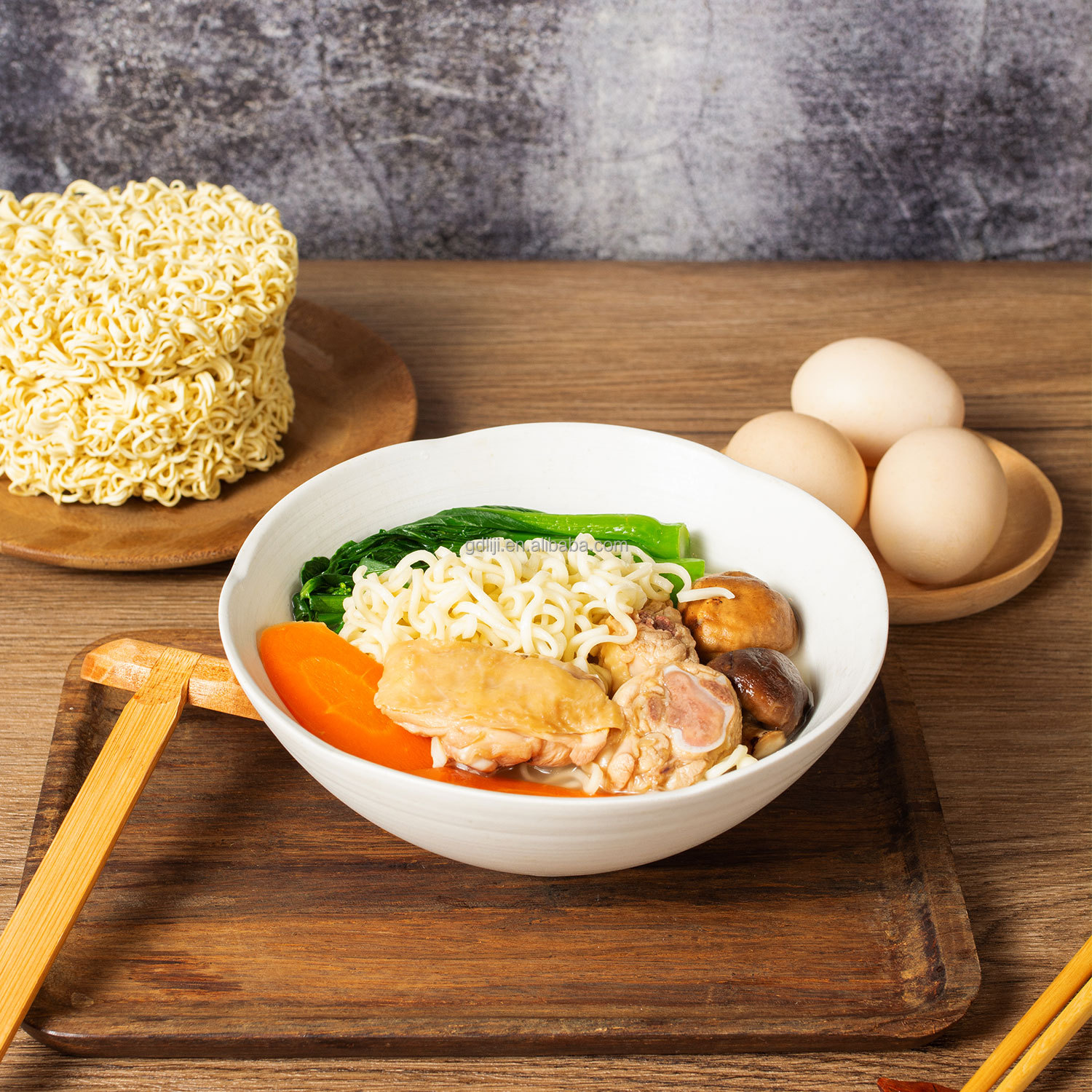 Receitas de macarrão com ovo com frango