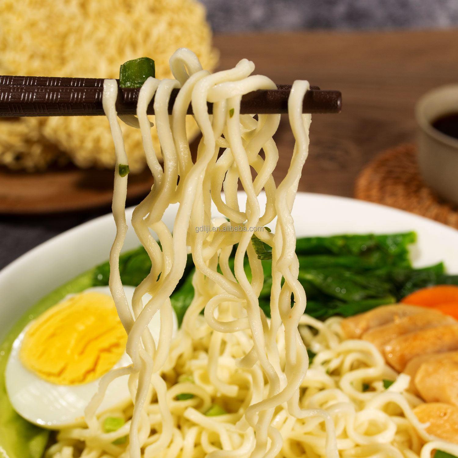 nutrição de macarrão de chow mein
